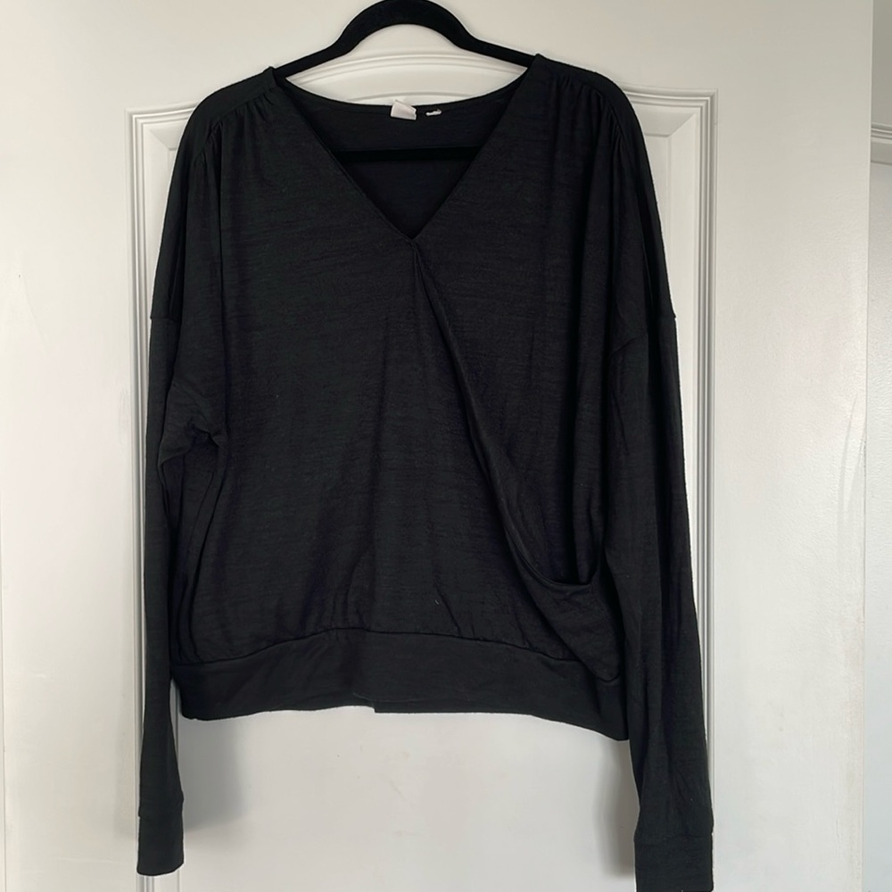 GAP Size XL faux wrap top